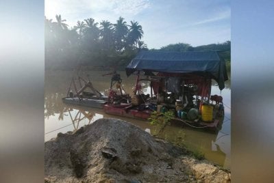 Aktiviti perlombongan pasir secara haram di sungai melibatkan kawasan Kulim, Kuala Muda dan Bukit Selambau. Foto PGA BRIGED UTARA