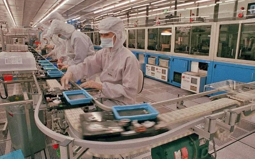 Pihak industri menyeru kerajaan agar tampil dengan langkah sokongan menyeluruh bagi membantu pengusaha tempatan menyesuaikan diri dengan landskap perdagangan global yang semakin mencabar.