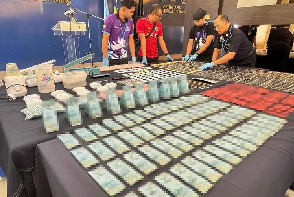 Pelbagai jenis dadah termasuk serbuk MDMA bernilai RM2.1 juta dirampas yang dirampas.