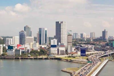 Hasil Johor mencatatkan RM598 juta iaitu 29.84 peratus lebih tinggi berbanding anggaran ditetapkan kerajaan negeri.