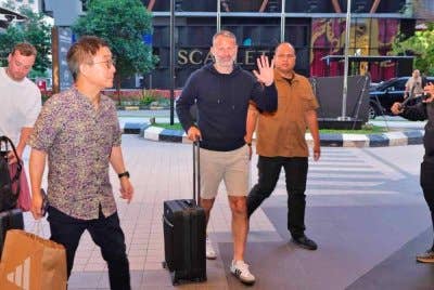 Giggs (tengah) akan berada di Kuala Lumpur pada Sabtu dan Ahad. Foto SHEKINAH PR