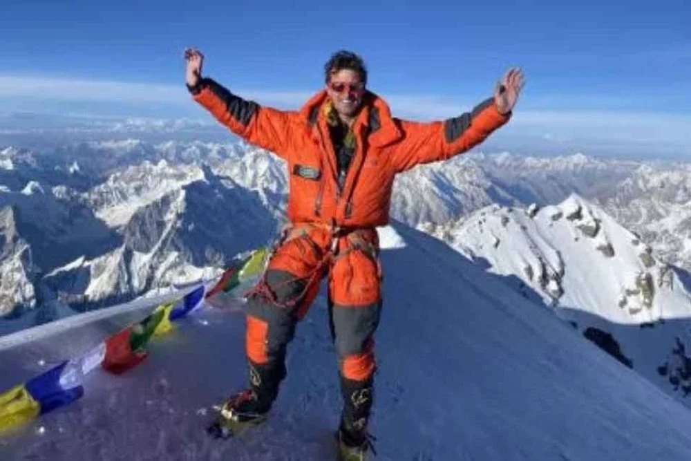 Cool pernah mengalami kecederaan pada kaki sebelum ini, namun tidak mematahkan semangatnya untuk menawan Everest. Foto Agensi