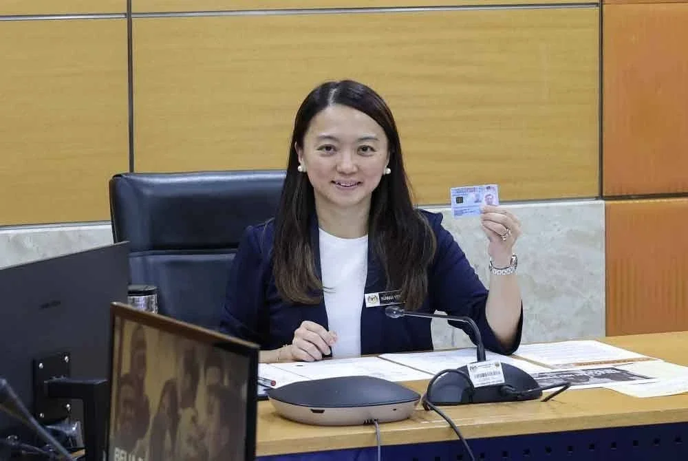 Hannah pada sidang media selepas mempengerusikan Mesyuarat Penyelarasan Kerjasama Strategik antara Kementerian Belia Dan Sukan (KBS) dan Jabatan Pendaftaran Negara (JPN) di sini pada Isnin. Foto Bernama