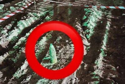 Bom yang ditemui di tapak projek pembinaan pada malam Isnin.