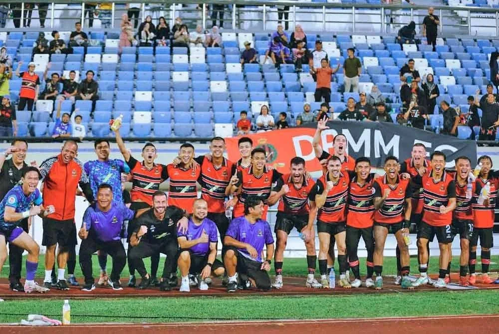 DPMM FC, kelab asal Brunei Darussalam yang baharu sahaja menjuarai final Piala FA Brunei 2025 mengesahkan penyertaan dalam Liga Super Malaysia 2025-2026 - Foto: FB DPMM FC