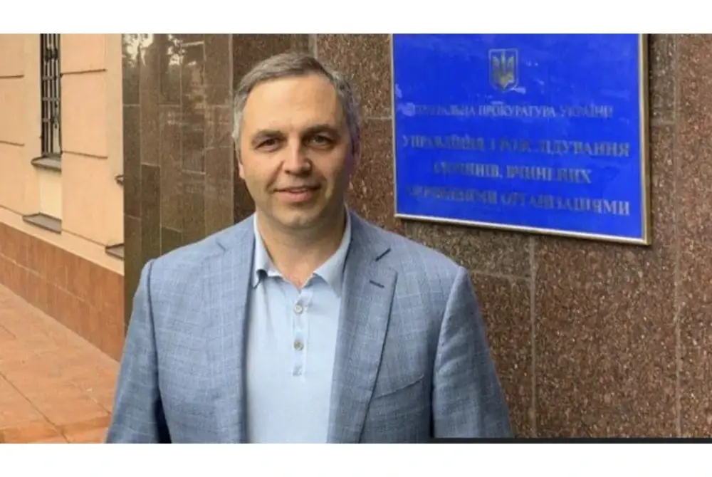 Andriy Portnov pernah menjadi pembantu kanan utama dalam kerajaan bekas Presiden Ukraine yang pro-Rusia, Viktor Yanukovych yang telah digulingkan.