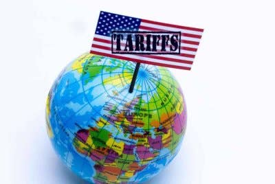 Trump mencadangkan agar eksport dari EU ke AS dikenakan tarif sebanyak 50 peratus. Foto AFP