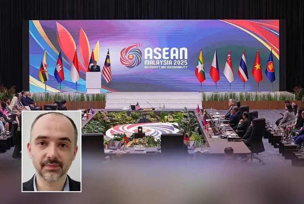 Sidang Kemuncak Sulung ASEAN-GCC-China pada Selasa mengingatkan kembali tradisi panjang sinergi Islam-Konfusianisme iaitu tradisi kekaguman tanpa penguasaan. Gambar kecil: Dr Alexander Wain