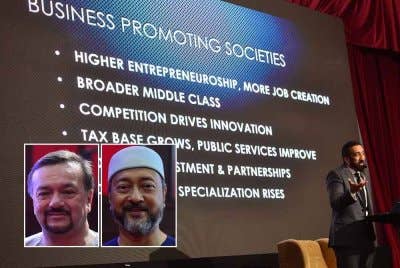 Nouman Ali Khan ketika menyampaikan ilmu berkenaan dengan ekonomi yang disebutkan dalam al-Quran. Gambar kecil dari kiri: Amir Hamzah, Mukhriz 