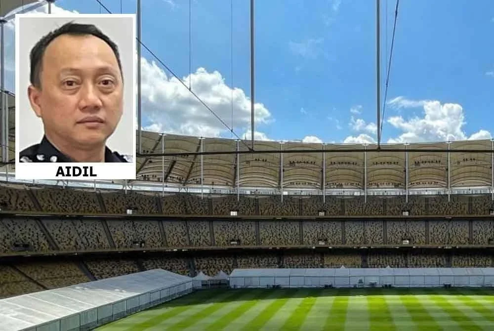 Seramai 70,000 peminat bola sepak dijangka hadir menyaksikan Perlawanan Maybank Challenge Cup antara Manchester United dan ASEAN All Stars di Stadium Nasional Bukit Jalil malam esok - Gambar hiasan