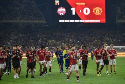 Reaksi pemain Manchester United FC selepas tewas kepada pasukan ASEAN All-Stars dalam perlawanan Piala Cabaran Maybank Malaysia 2025 di Stadium Nasional Bukit Jalil pada Rabu.