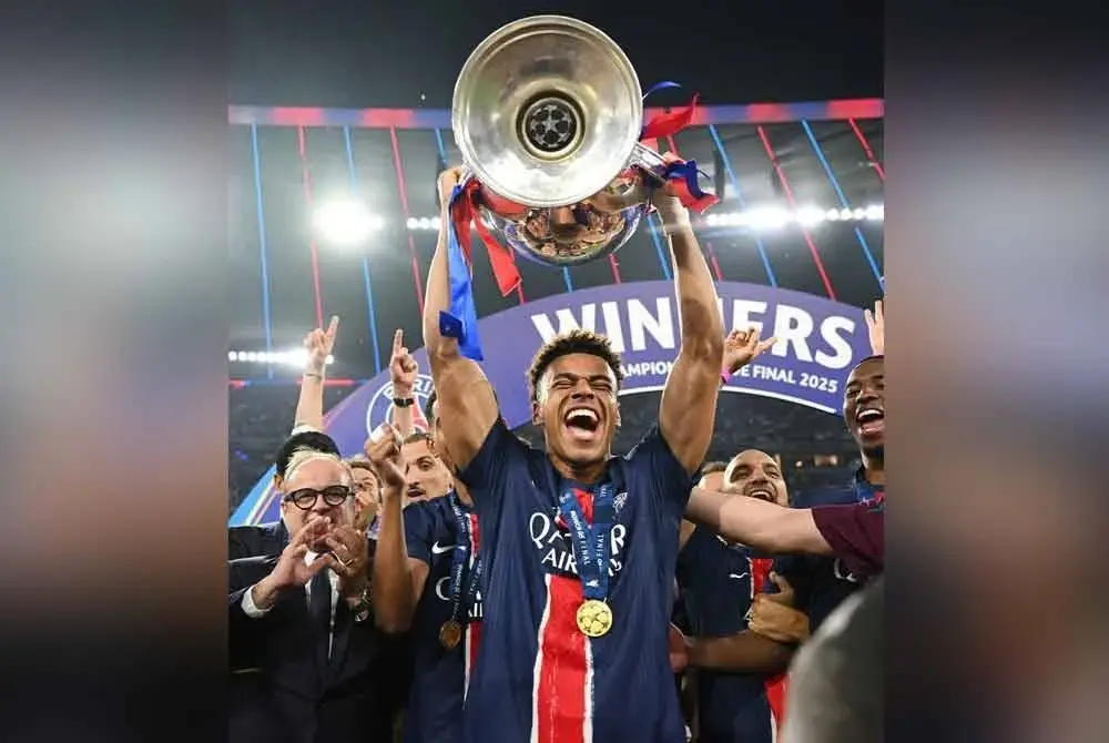 Doué bintang muda PSG menyerlahkan di Munich. Foto: Agensi