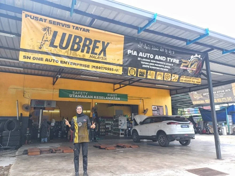 Pia Auto and Tyre yang telah beroperasi sejak lima tahun lalu di Taman Seri Mahkota Aman, Gambang.
