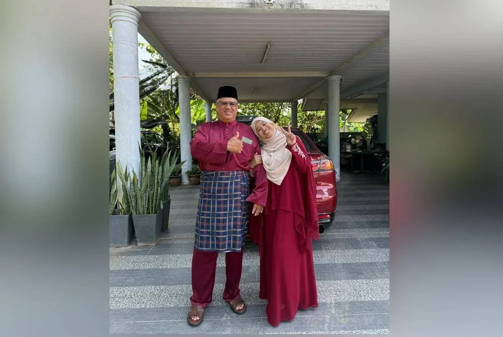 Nurul Atiqah Hanun (kanan) bersama bapanya.