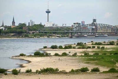 Dijangka seramai 20,000 orang perlu meninggalkan kediaman mereka di Cologne pada Rabu susulan penemuan tiga butir bom Perang Dunia Kedua yang perlu dinyahaktifkan. Foto AFP