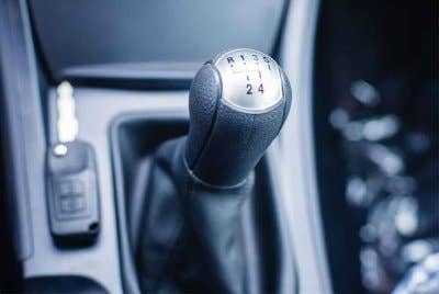 Seorang wanita warga emas berdepan detik cemas apabila kereta dipandunya hilang kawalan dan terbabas lalu melanggar bangunan kedai di lorong belakang Jalan Merdeka, Taman Melaka Raya di Melaka pagi tadi. Gambar hiasan 123RF