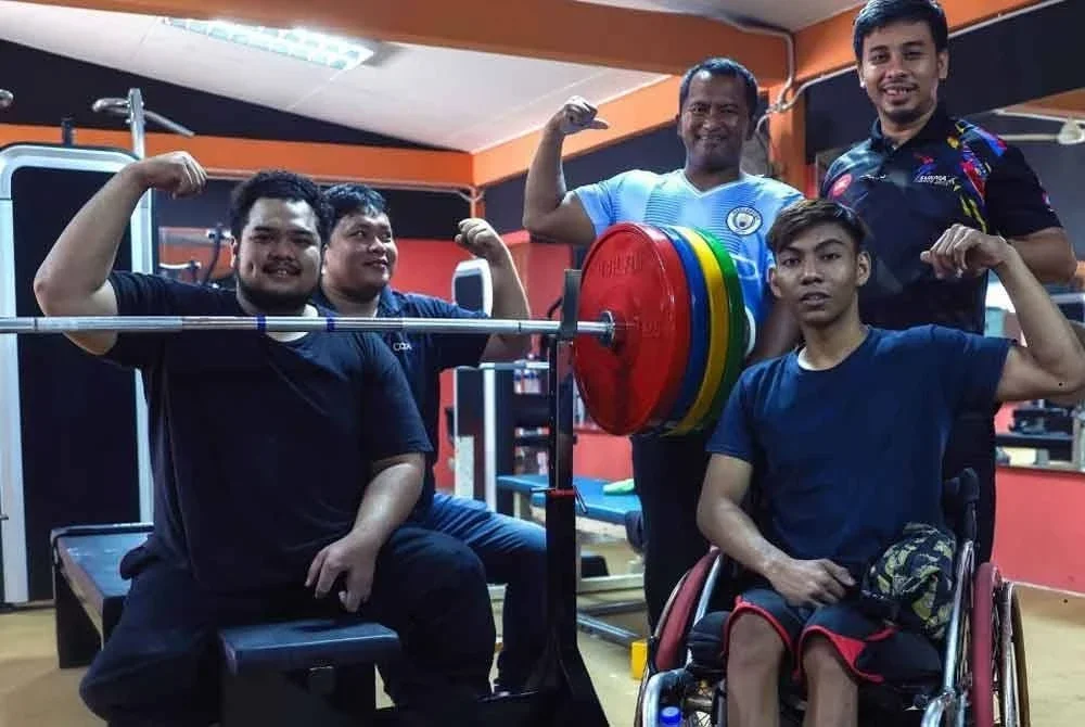 Atlet para gigih melakukan latihan bagi setiap kejohanan.