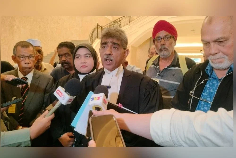 Hanif Khatri ketika ditemui pemberita selepas Mahkamah Rayuan membuat keputusan pada Rabu.