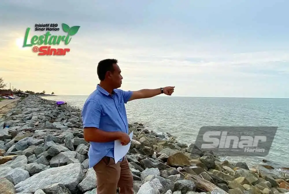 Azammanan menunjukkan hampir 500 meter dari jarak benteng batu sekarang adalah kawasan penempatan namun semuanya sudah tenggelam.