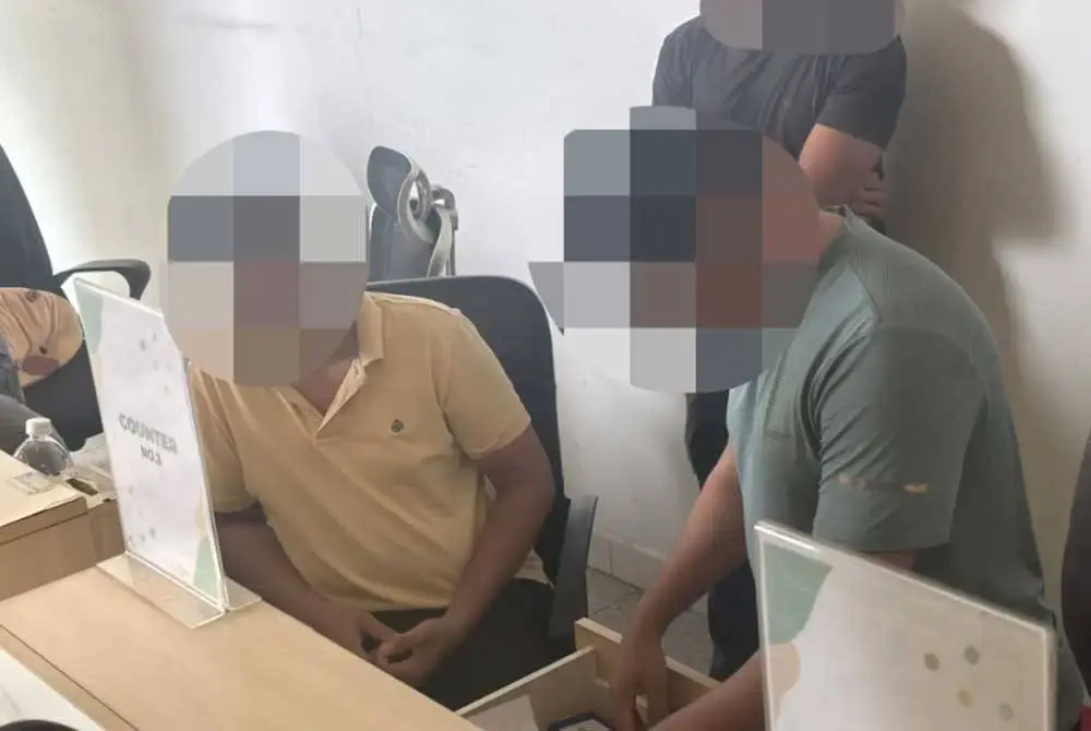 Antara individu yang ditahan JIM dalam Operasi Khas di Jalan Ipoh dan Jalan Sultan Ismail, di sini, pada Selasa.