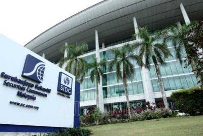 SC mengingatkan orang ramai mengenai penipuan pelaburan baharu melibatkan laman web klon yang meniru Daftar Awam SC - Gambar hiasan