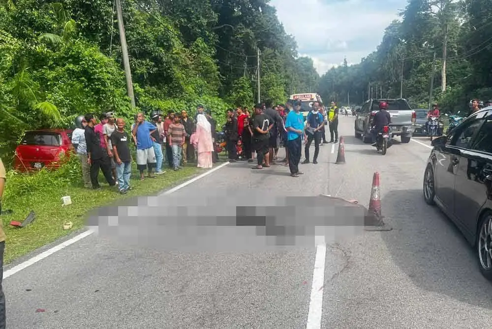 Kedua-dua mangsa cedera parah di kepala dan disahkan maut di tempat kejadian. - foto IPD Kota Tinggi