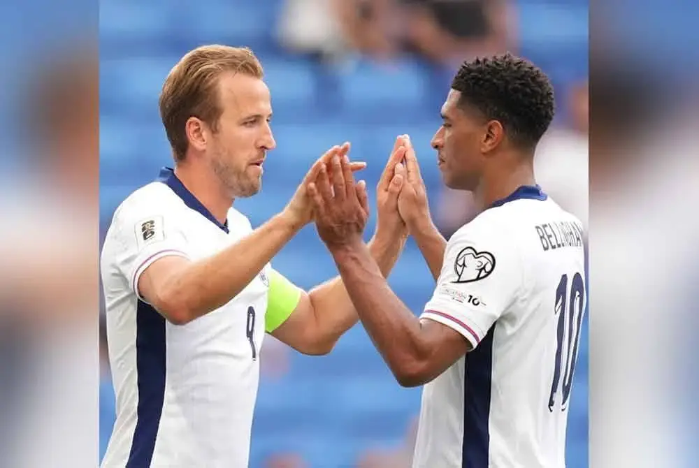 Kane (kiri) meraikan jaringan bersama Bellingham ketika England menentang Andorra. Foto: Agensi