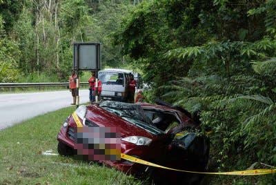 Keluarga pemandu Perodua Alza yang terlibat dalam nahas membabitkan bas persiaran membawa pelajar Universiti Pendidikan Sultan Idris (UPSI) turut mengalami kecederaan serius