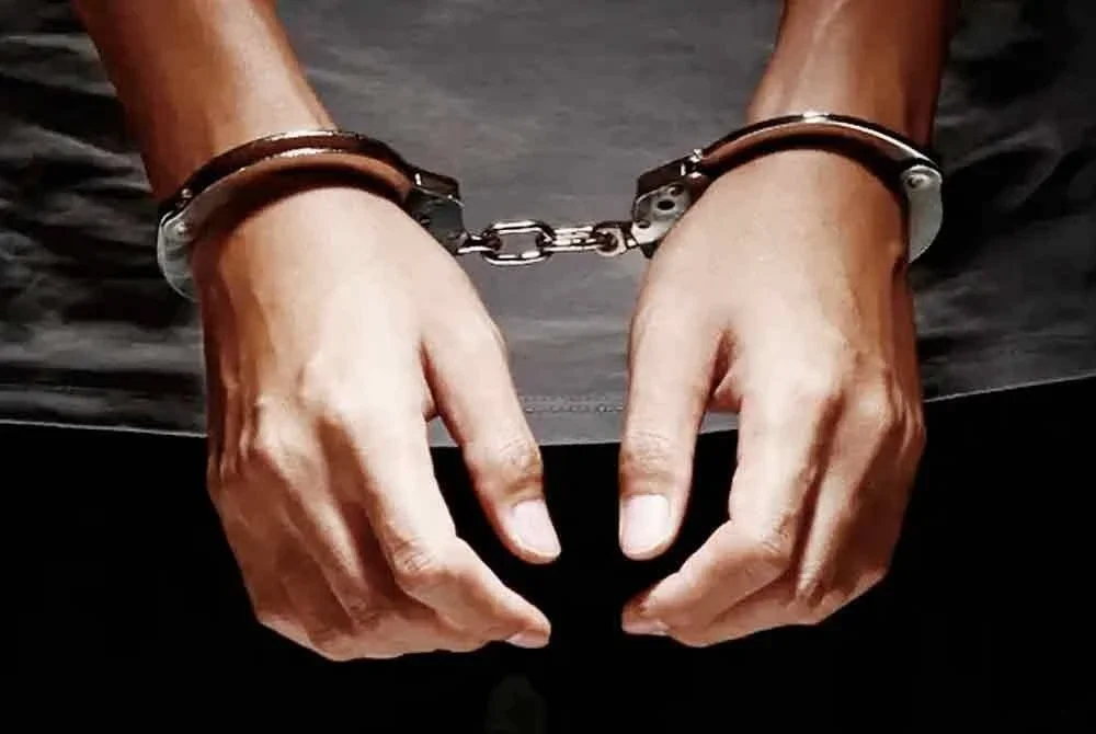 Seramai lima individu ditahan dalam operasi yang dilakukan oleh PGA Sarawak itu.