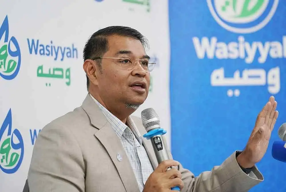 Ariffin ketika mengadakan sidang akhbar berkaitan kes viral hibah takaful terbatal yang diadakan pada Rabu. - FOTO: SINAR HARIAN/ROSLI TALIB