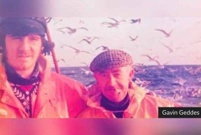 Foto yang dikongsikan oleh Geddes, memaparkan Runchie (kanan) bersama kru kapal Loraley. - Foto: BBC Scotland News