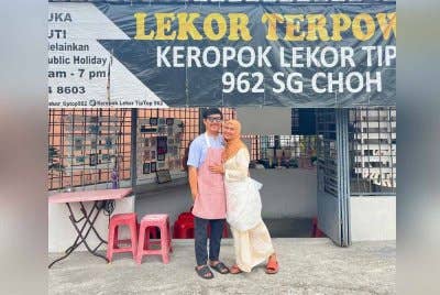 Nordiana dan Mohd Razif kini tampil lebih sihat selepas berjaya menurunkan berat badan.