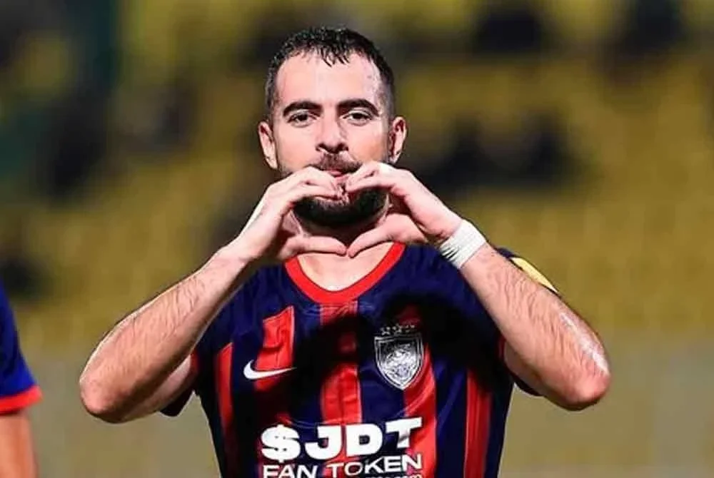 Jordi telah mengecapi kesemua piala kejohanan domestik ketika bersama JDT.