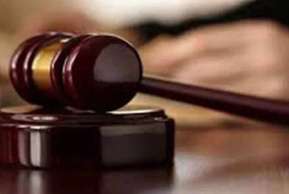 Mahkamah turut memerintahkan remaja yang kini berusia 18 tahun itu supaya tidak mengulangi kesalahan sama