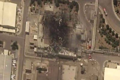 Kemudahan nuklear utama Natanz menjadi sasaran kempen pengeboman Israel sejak Jumaat lalu. - Foto Agensi