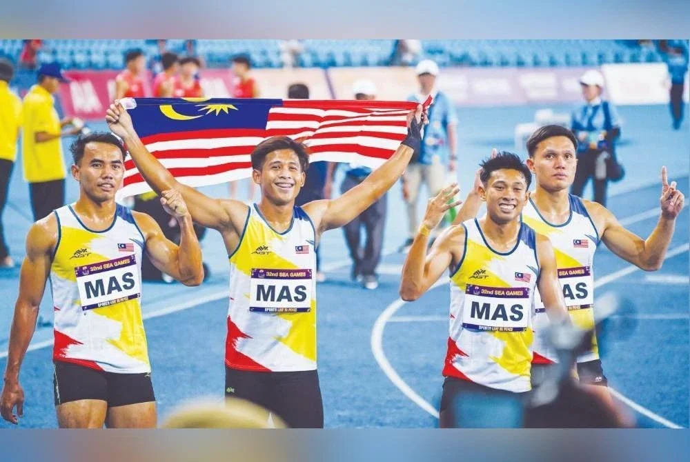 Khairul Hafiz (dua kanan) mahu memberi fokus kepada pasukan kuartet negara menjelang Sukan SEA Thailand akhir tahun ini. Foto Agensi