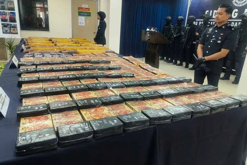 Operasi khas tersebut dijalankan Jabatan Siasatan Jenayah Narkotik (JSJN) bersama Office of the Narcotics Control Board (ONCB) Thailand, JSJN Pulau Pinang, Kedah dan Sekretariat Narkotik Nukleus (SNN) Kedah-Perlis