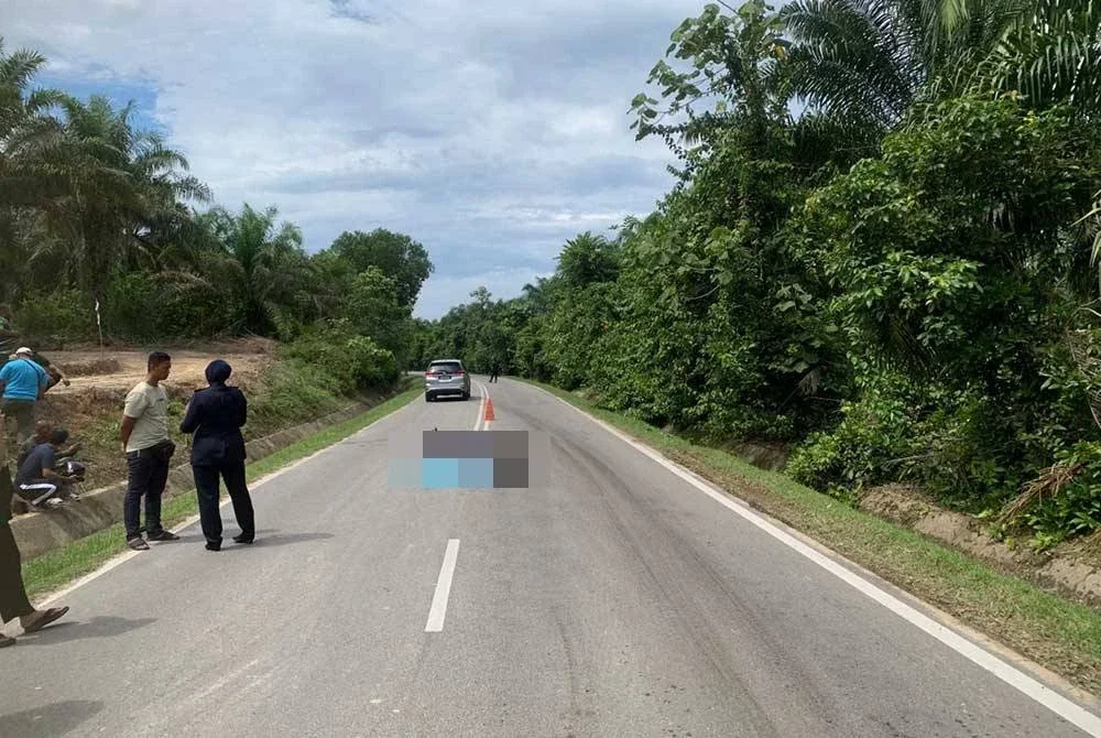 Mayat mangsa dihantar ke Unit Forensik Hospital Tampin untuk proses bedah siasat (sumber:polis)