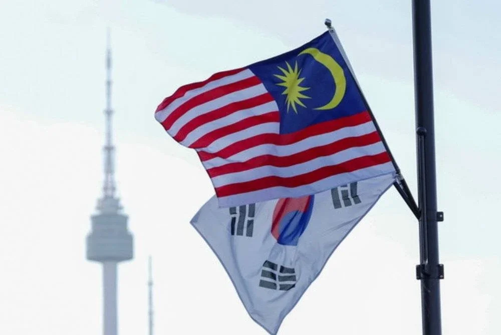 Presiden Lee menegaskan komitmennya untuk mengukuhkan persahabatan dan kerjasama dua hala yang telah terjalin selama beberapa dekad berasaskan kepercayaan serta persefahaman bersama. Foto fail Bernama