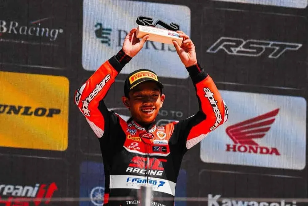 Qabil Irfan meraih podium pertama ESBK buat kali ketiga pada musim ini. - Foto: FB ZK Racing.