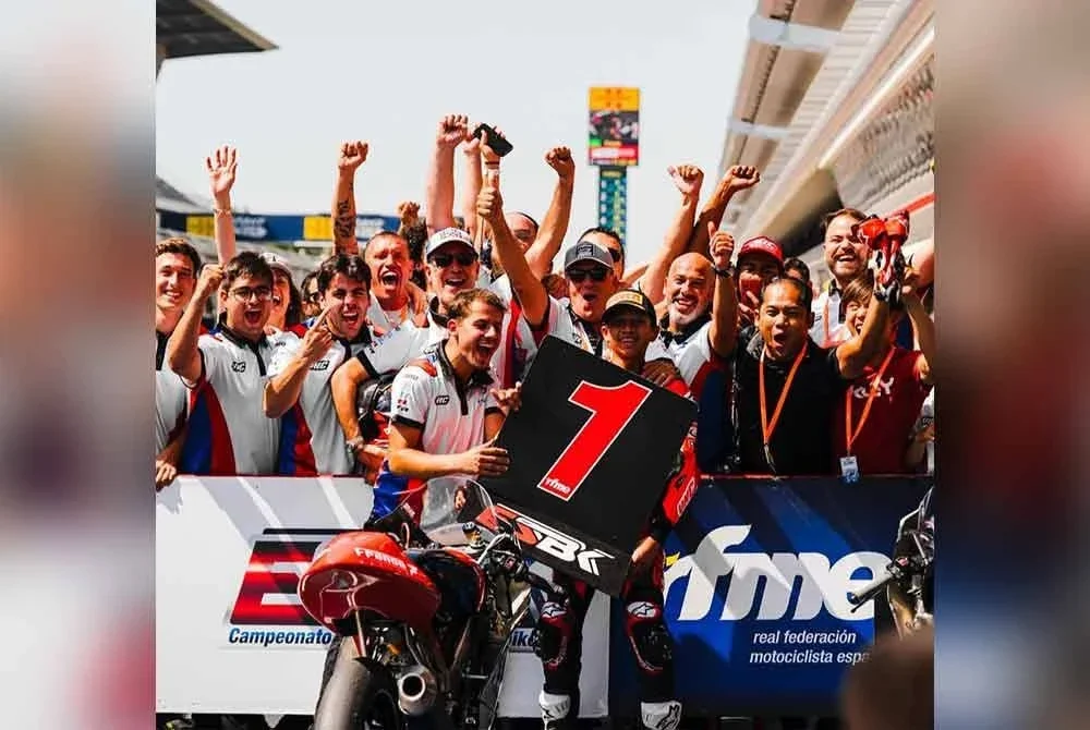 Qabil Irfan menjuarai pusingan kedua ESBK di Catalunya pada Ahad. Foto FB ZK Racing.