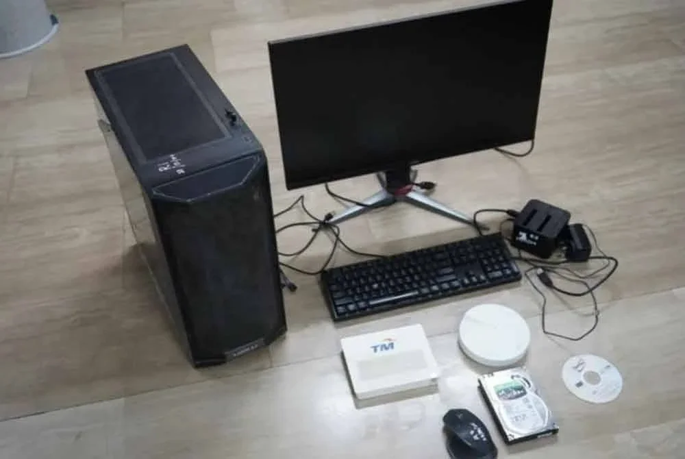 Komputer menjadi antara peralatan utama yang dirampas polis menerusi Op Pedo pada Disember tahun lalu.