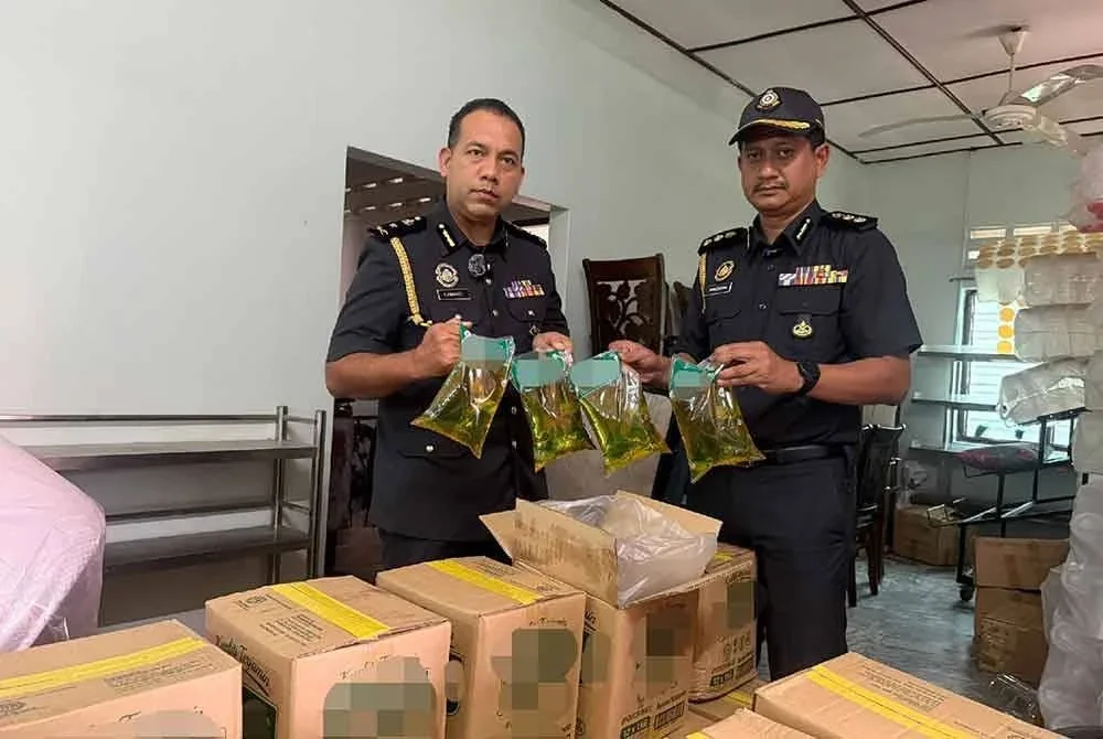 KPDN Perak mengambil tindakan di bawah Akta Kawalan Bekalan 1961 dan Peraturan-Peraturan Kawalan Bekalan 1974 dengan anggaran nilai sitaan berjumlah RM1,800. Foto: KPDN Perak