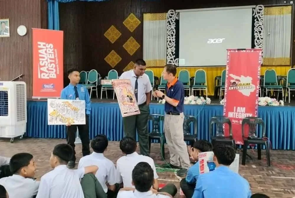 Aktiviti yang dijalankan sepanjang Jelajah Anti Rasuah anjuran Kumpulan Perangsang Selangor Berhad (KPS Berhad) bersama #RasuahBusters
