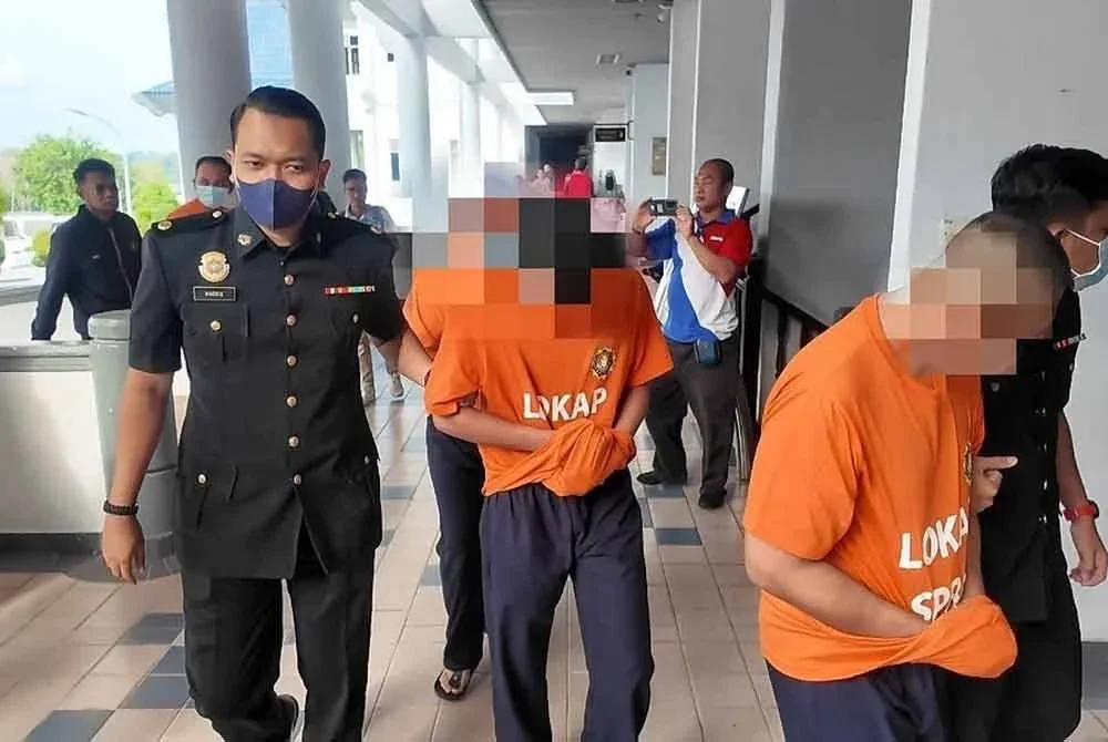 Empat anggota polis dibawa ke Mahkamah Majistret untuk mendapatkan permohonan reman.