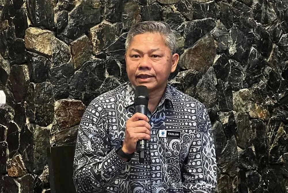 Fadlun ketika sesi taklimat media Kota Madani di Putrajaya pada Selasa.