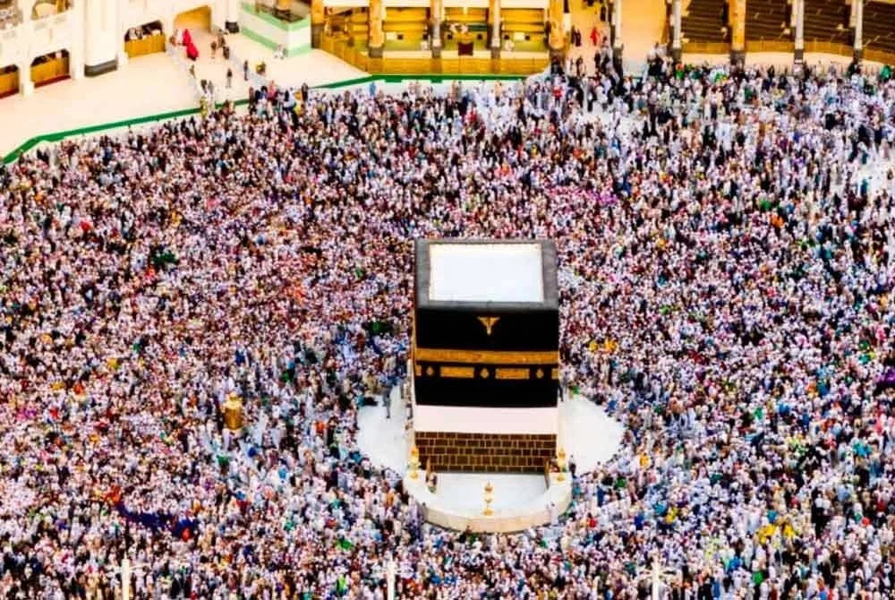 Seorang juruterbang wanita di sebuah syarikat penerbangan mengalami kerugian hampir RM200,000 selepas terpedaya dengan tawaran pakej haji yang tidak wujud.