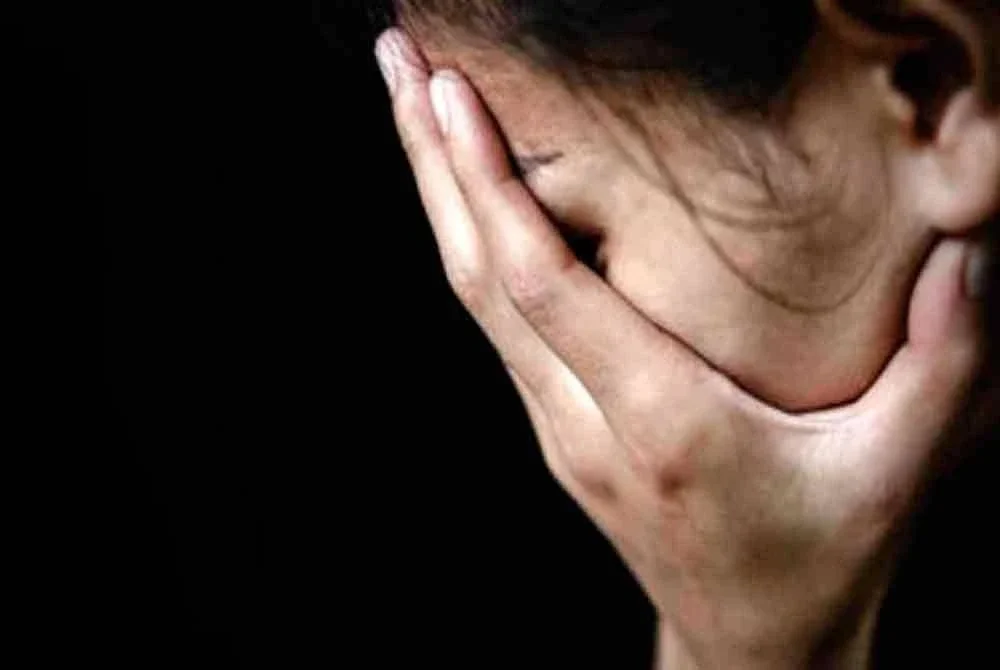 Seorang pegawai kewangan rugi RM4.17 juta akibat terpedaya sindiket pelaburan palsu dalam talian yang menjanjikan pulangan lumayan. Foto hiasan