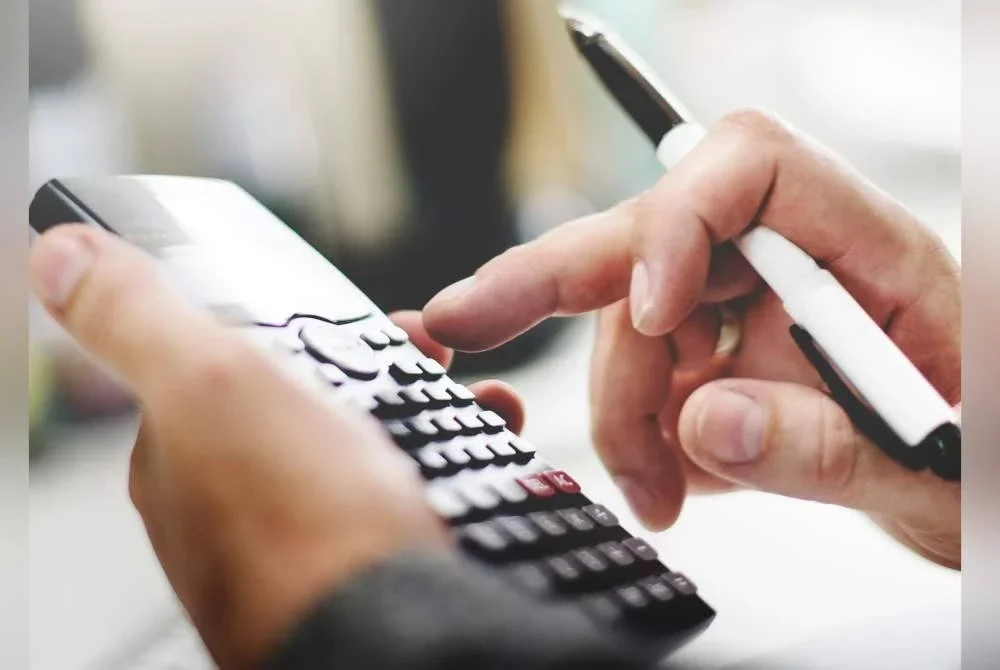 Celik kewangan sudah menjadi ilmu asas walaupun usahawan tidak semestinya perlu lulus kursus perakaunan peringkat tinggi. Gambar hiasan 123RF