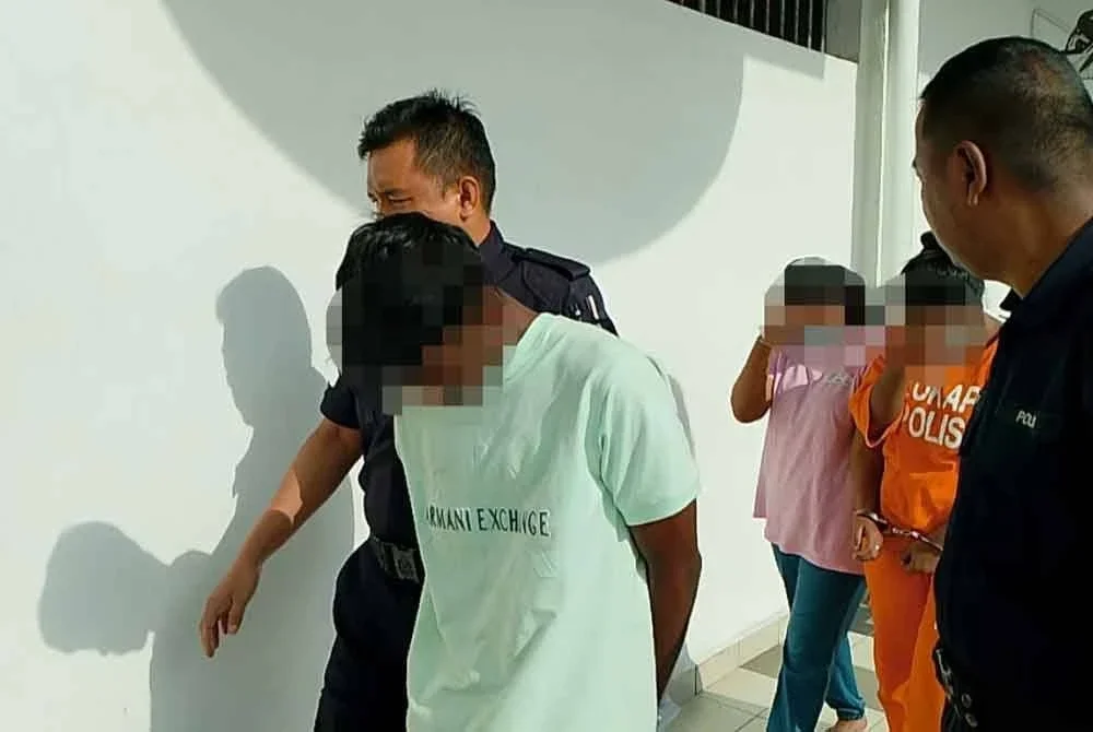 Tiga individu direman tujuh hari untuk membantu siasatan kes bunuh pelajar wanita di Cyberjaya direman tujuh hari bermula Jumaat.